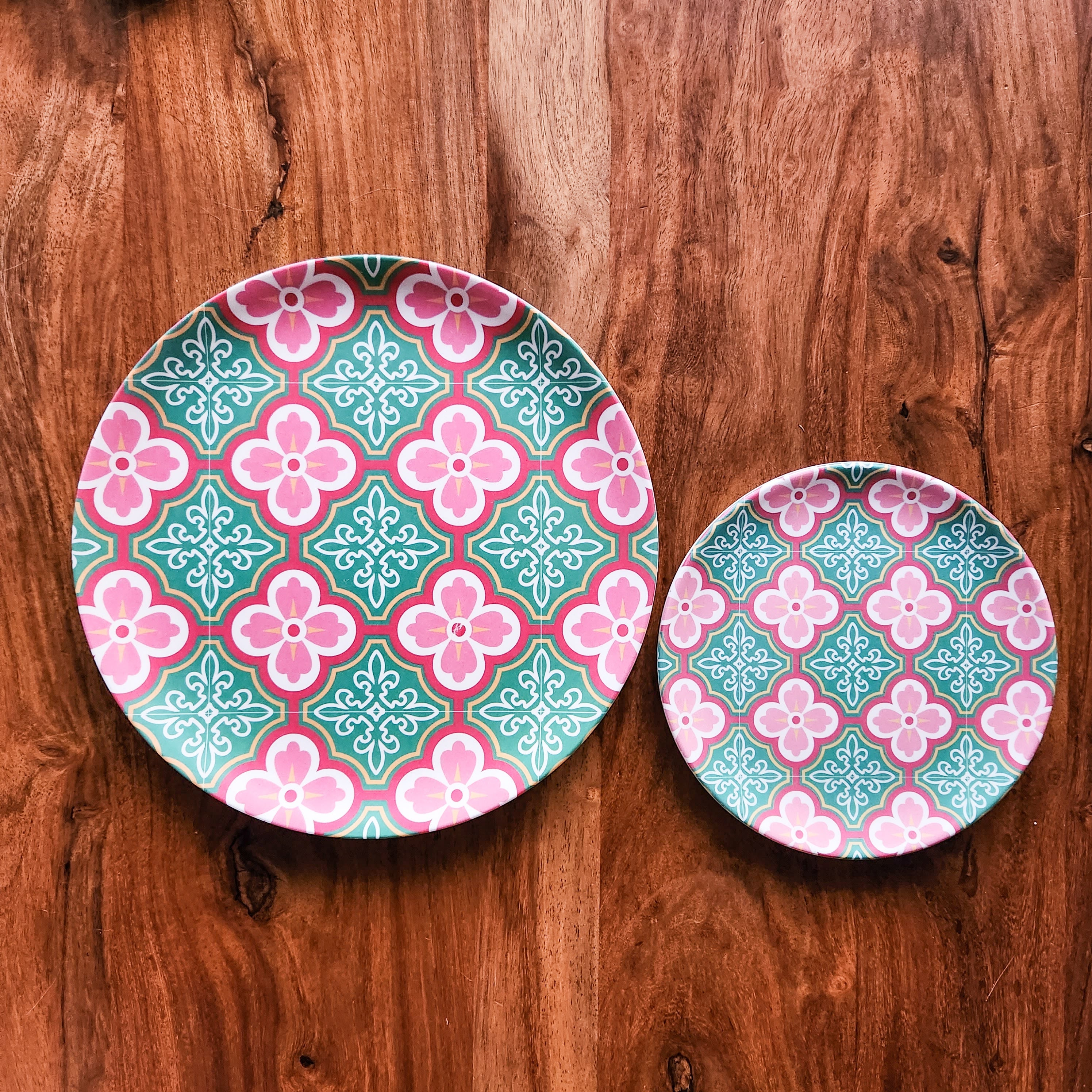 Assiette en bambou Carreaux Peranakan - Fleur de prunier