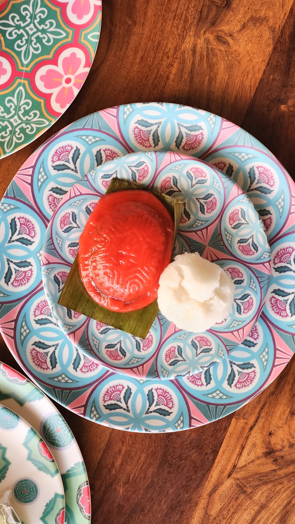 Assiette en bambou Carreaux Peranakan - Fleur 4 cercles