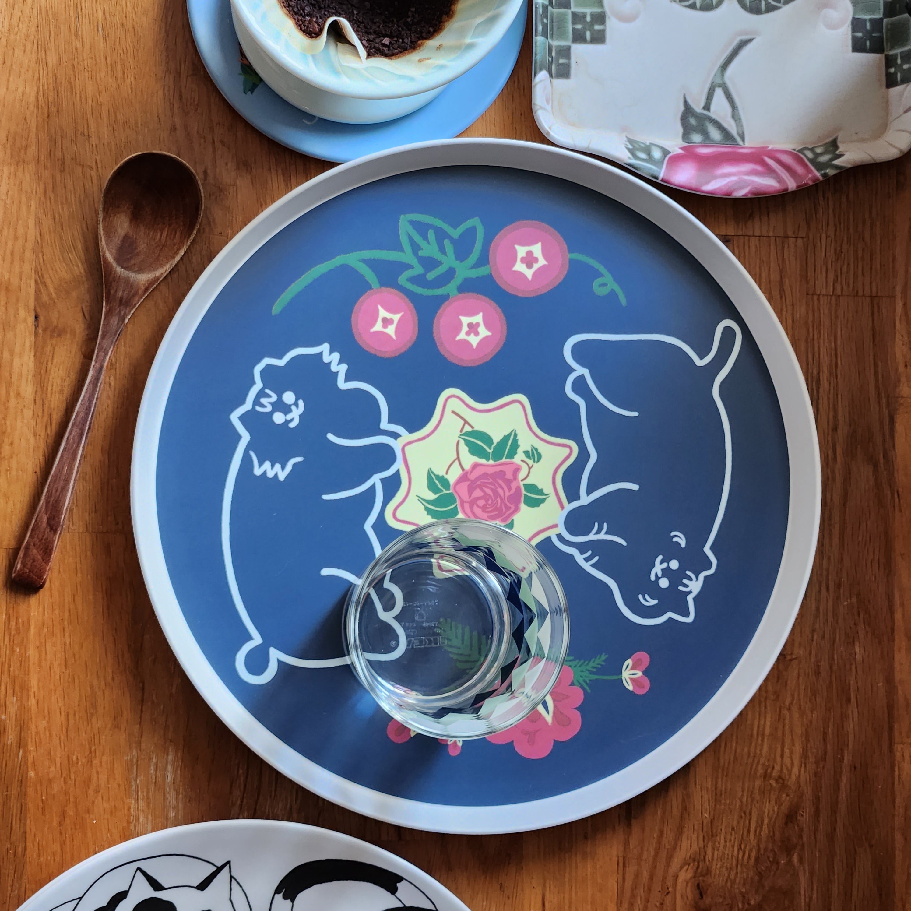Peranakan Flora & Chats - Plateau en bambou Chats jumeaux