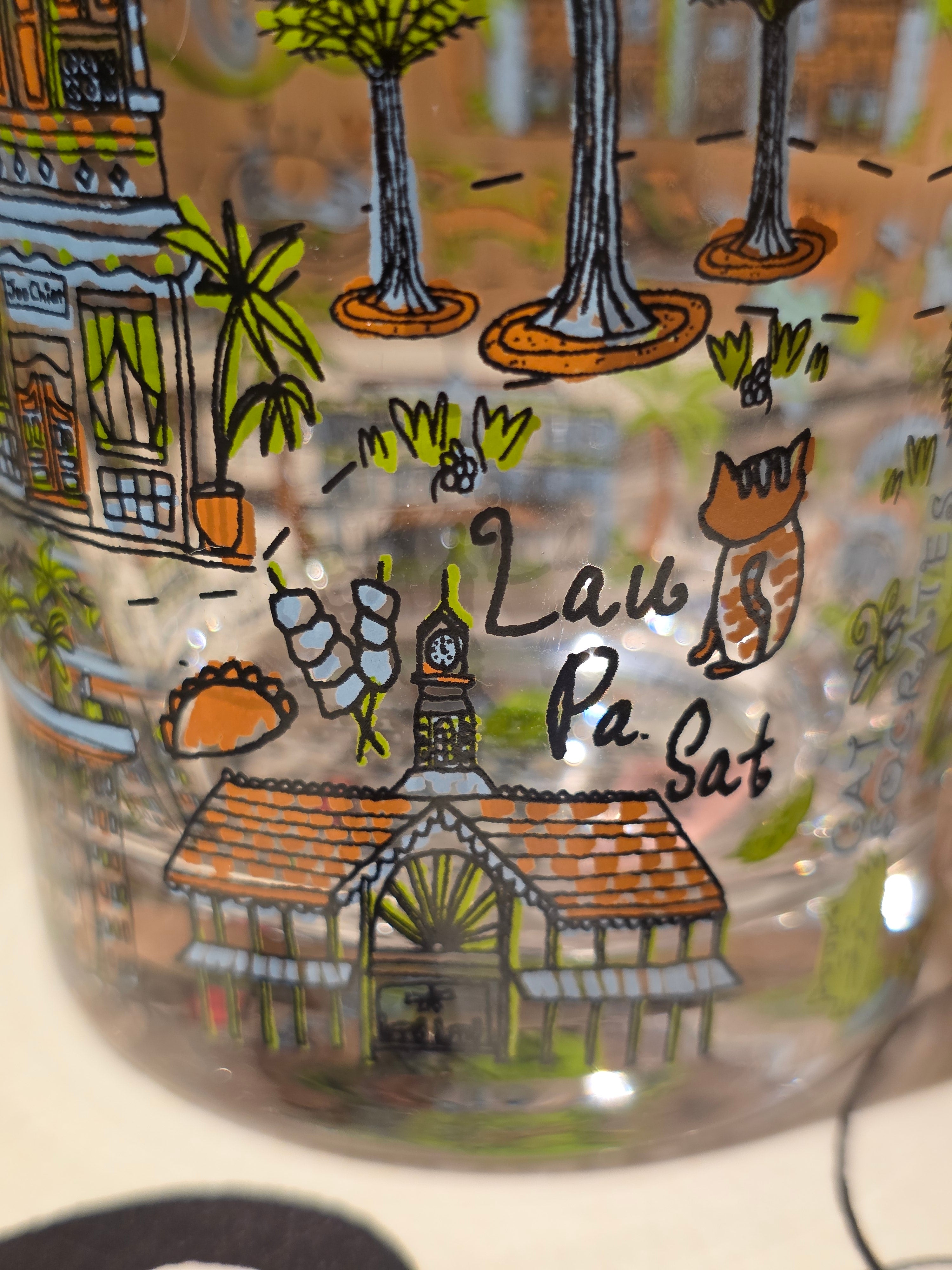 Se promener avec la Coupe en Verre de Singapour